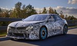 Prvé detaily BMW Neue Klasse! Karbónový pretekársky interiér, cirkusové kolesá a anjelské oči