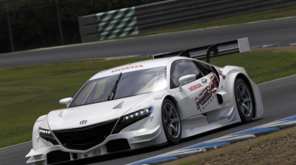 HONDA NSX GT500 SI ODJAZDÍ PREMIÉRU TENTO VÍKEND V SUZUKE