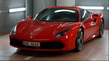 JE VÔBEC MOŽNÁ KRÁDEŽ FERRARI? V PRAHE ÁNO!