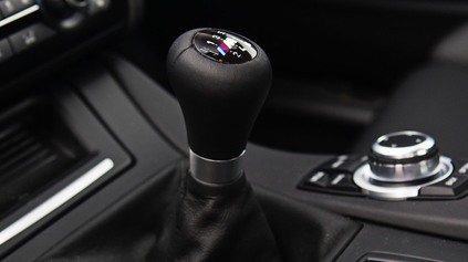 AKÉ BMW S MANUÁLOM SA DNES EŠTE DÁ KÚPIŤ?