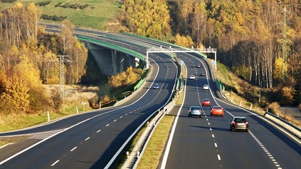 NEPOTREBNÁ DIAĽNIČNÁ ZNÁMKA? NOVÝ DIAĽNIČNÝ ÚSEK S DÔLEŽITÝM TUNELOM NA SEVERE SR