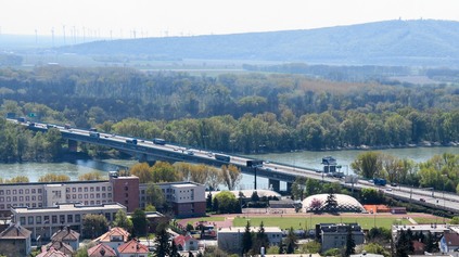 MOST LAFRANCONI ROZŠÍRILI O TRETÍ JAZDNÝ PRUH AJ V SMERE NA TUNEL SITINA