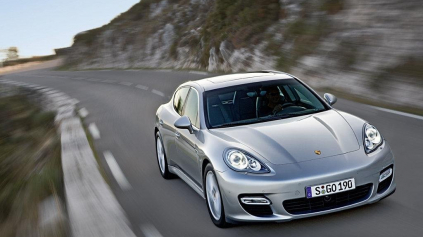 REKLAMA NA PORSCHE PANAMERA