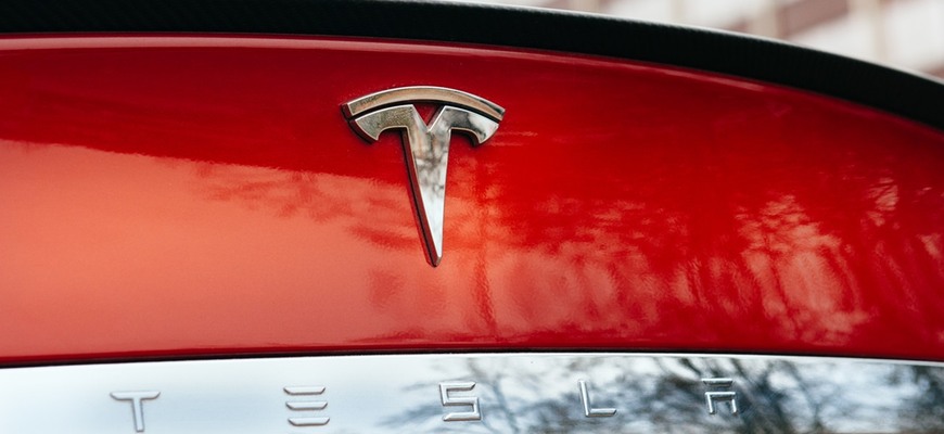 Tesla oznámila dôležitú zmenu pre elektromobily. Nová rýchlosť nabíjania už od budúceho roka