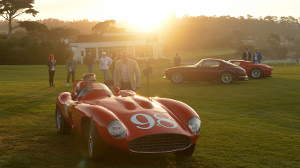  PEBBLE BEACH CONCOURS D'ELEGANCE VEĽKÁ GALÉRIA VETERÁNOV