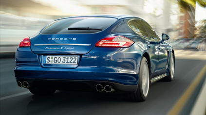 PANAMERA S HYBRID JE NAJEKO PORSCHE