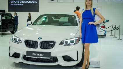 BMW MÁ NA VÝSTAVE NOVINKY M2, M6 GT3, MINI JCW CABRIO A CLUBMAN