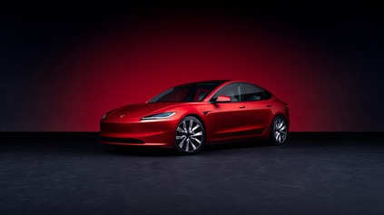 TESLA PONÚKA MODEL 3 ZA NIŽŠIU CENU. AKO SA TO AUTOMOBILKE PODARILO?