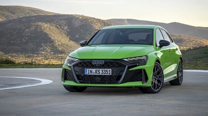 PREDPREMIÉRA AUDI RS 3 PO FACELIFTE: VĎAKA ÚNIKU MÁME PRVÉ ZÁBERY MODERNIZOVANÉHO MODELU