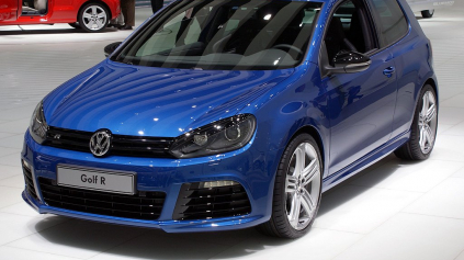 VOLKSWAGEN GOLF R (FRANKFURT 2009)