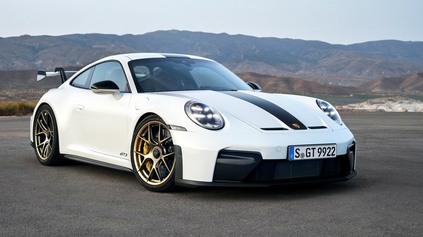 PORSCHE 911 GT3 992.2 MÁ PO FACELIFTE ZADNÉ SEDADLÁ A MENEJ NM! JE TO HORŠIE AUTO?