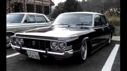 VIP STYLE: 1967 TOYOTA CROWN MS60 LOWRIDER