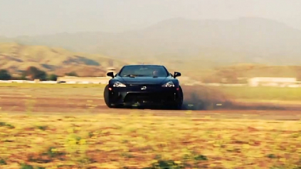 VIDEO: LEXUS LFA DRIFTOVACIE BLBNUTIE