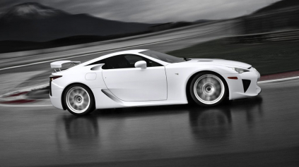 LEXUS LFA - INFORMÁCIE A FOTOGALÉRIA