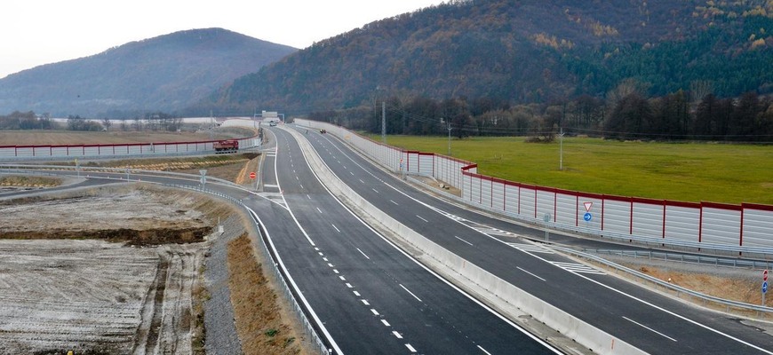 Postavia 72 km novej diaľnice D1: Rozhodli o jej trase, chýba však jeden dôležitý krok