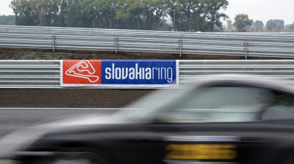 POZVÁNKA - II. RACINGDAY NA SLOVAKIARINGU UŽ V PIATOK