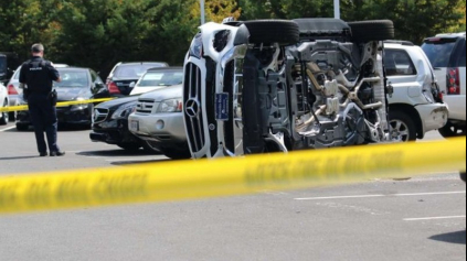 DALA MERCEDES GLE NA BÚDU PRED PREDAJŇOU. SPLIETLA SI PLYN A BRZDU...