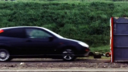 CRASHTEST V RÝCHLOSTI 192 KM/H - DÔSLEDKY SÚ KATASTROFÁLNE