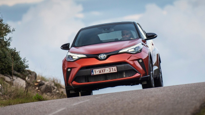 PRVÁ JAZDA: TOYOTA C-HR – VIAC KONÍ A MENEJ HLUKU