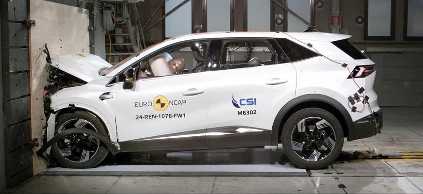 Nový Renault Symbioz to má v Euro NCAP za štyri! Dôvod straty jednej hviezdy zamrzí