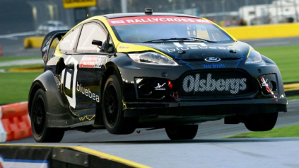 FORD UKAZUJE DIELŇU, KDE STAVAJÚ RALLYCROSSOVÉ ŠPECIÁLY