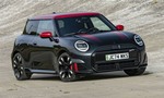 Nové Mini John Cooper Works oficiálne. Dostalo benzín, ale tiež ešte výkonnejší elektrický pohon