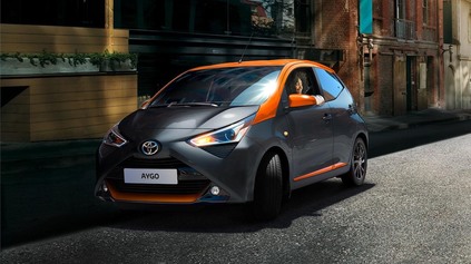 TOP VERZIOU TOYOTA AYGO JE JBL EDITION