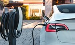 Celkový pád elektromobilov v EÚ pokračuje napriek drobnému nárastu predajov za minulý mesiac