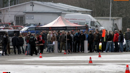 II. AZ PNEU AUTOSLALOM BULLDOG POSÚVAL NA LETNÝ POČAS PRETEKOV