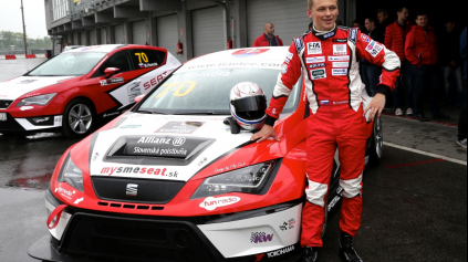 VIDEO: POLEP PRE SEAT LEON CUP RACER PRE MAŤA HOMOLU JE PODĽA NÁVRHU FILIPA ČEČILA