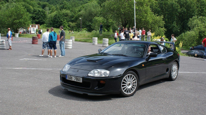 FOTOGALÉRIA: ZRAZ ZNAČIEK LEXUS A TOYOTA