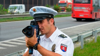 VYLEPŠENIE GOOGLE MAPS ZABRAŇUJE POKUTÁM ZA RÝCHLOSŤ. VIACERÍ STRATIA 800 EUR KVÔLI JEHO IGNORÁCII