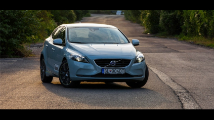 TEST VOLVO V40 T4