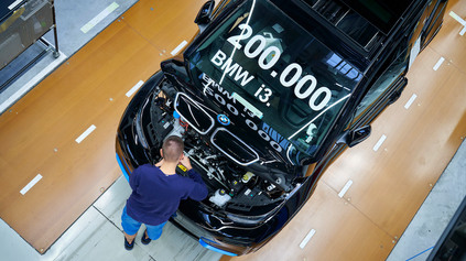 BMW I3 MÔŽE OSLAVOVAŤ, VYROBILI ICH UŽ CEZ 200 TISÍC