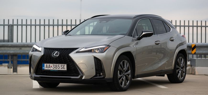 Test Lexus UX 300h: ponúkne hromadu luxusu bez ohľadu na segment