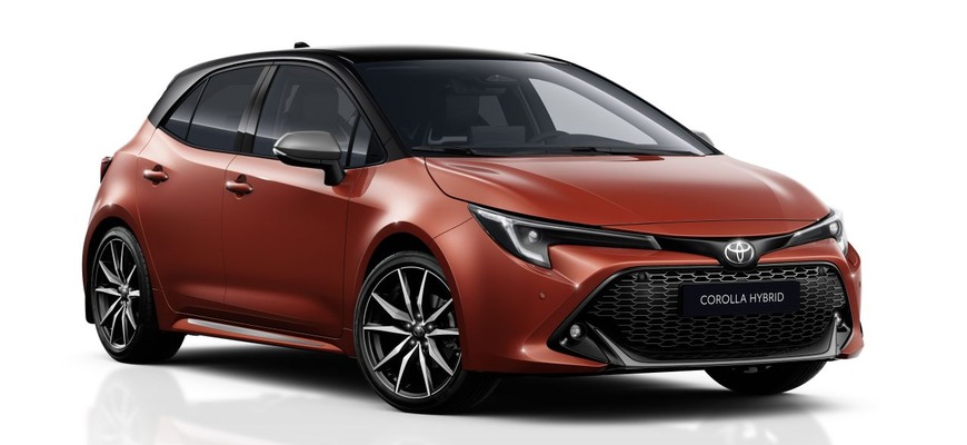 Súčasná Toyota Corolla modernizuje. Zmeny modelového roka 2025 sú kozmetické a „zelené“