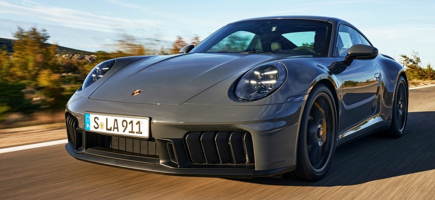 Hybridné Porsche 911 Carrera GTS je realitou! Nový väčší motor, elektrické turbo a 541 koní