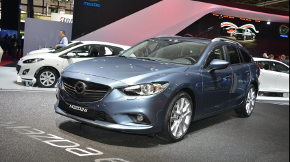 MAZDA 6 WAGON NIE JE ŽIADNE VEĽKÉ KOMBI. SEDAN JE VÄČŠÍ!