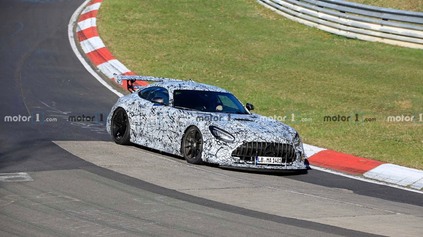 MERCEDES AMG GT BLACK SERIES PREDSTAVIA SKÔR, NEŽ SA ČAKALO