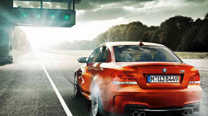 BMW 1 M COUPE SA TEDA VIE PREDAŤ!