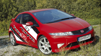 TEST: HONDA CIVIC TYPE R PLUS