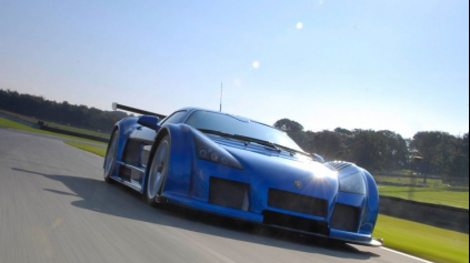 GUMPERT APOLLO NA RINGU TOTÁLNE DEKLASOVAL VŠETKY SÉRIOVKY