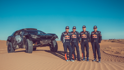 SEBASTIEN LOEB BUDE JAZDIŤ DAKAR S PEUGEOTOM