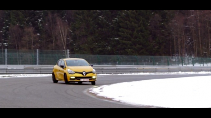 RÝCHLE RANDE S CAROLINE V RENAULT CLIO R.S.