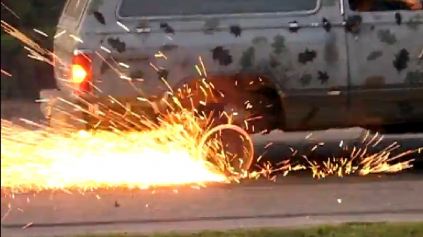 VIDEO: PORIADNY BURNOUT AŽ DO KONCA