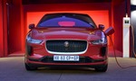 Elektrický Jaguar I-Pace má problém. Automobilka varuje, auto môže zhorieť, neparkujte ním doma